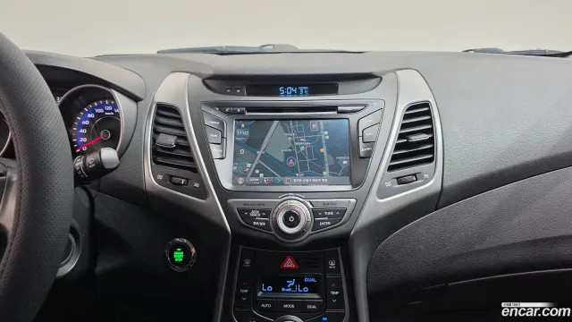 Hyundai Elantra (Avante)