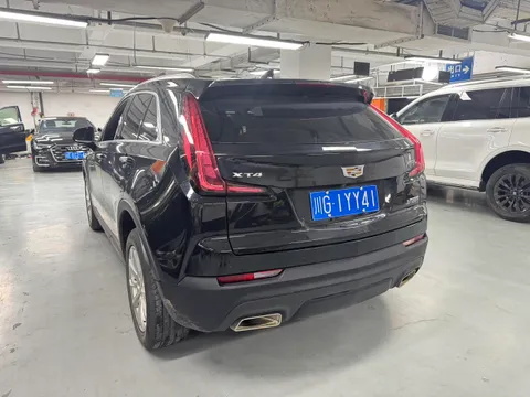Cadillac XT4