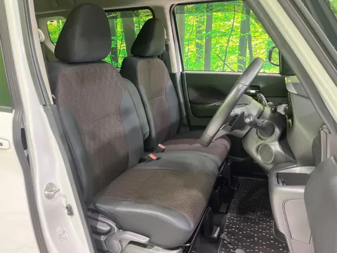 Mitsubishi eK X Space
