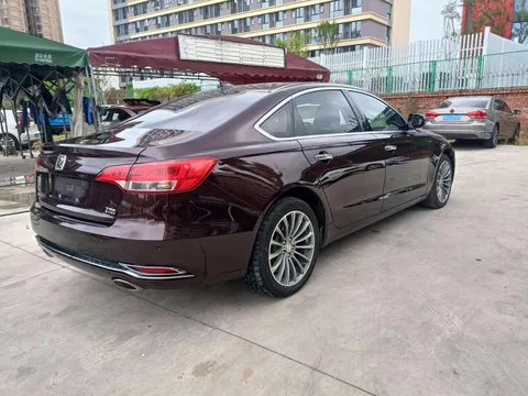 Zotye Z700