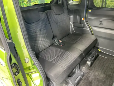 Toyota Pixis Mega
