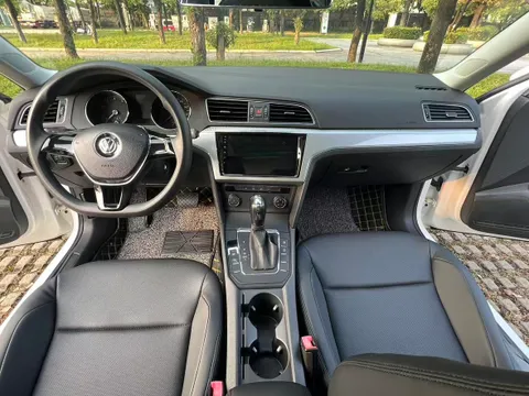Volkswagen Lamando