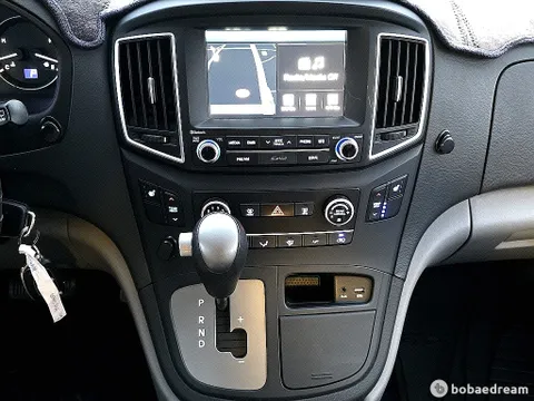 Hyundai Grand Starex