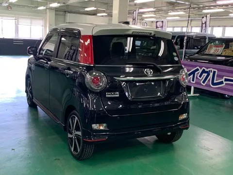 Toyota Pixis Joy