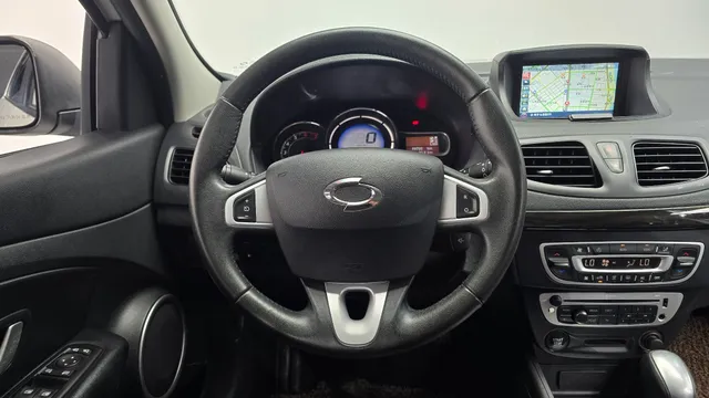 Renault SM3
