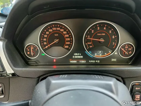 BMW 4