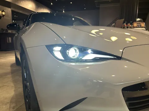 Mazda MX-5 (Roadster)