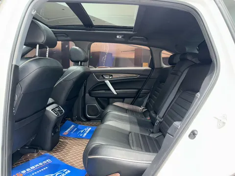 Honda UR-V