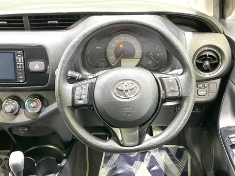 Toyota Yaris (Vitz)