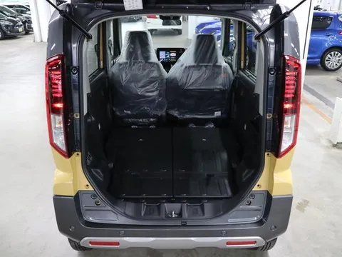 Suzuki Spacia Gear