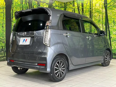 Honda N-WGN Custom