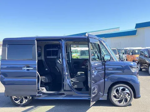 Suzuki Spacia Custom
