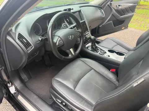 Infiniti Q50L