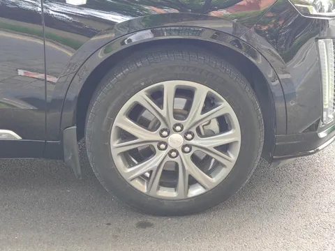 Cadillac XT6