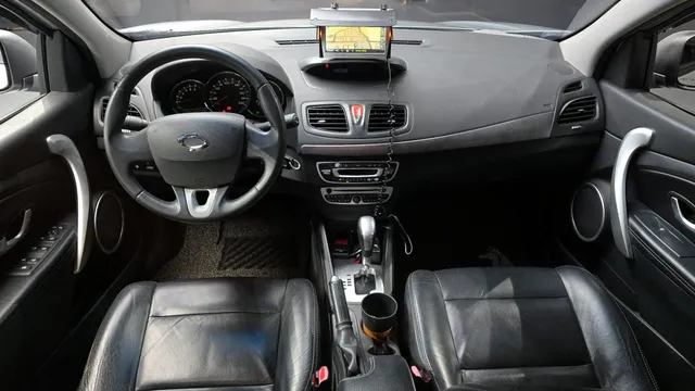 Renault SM3