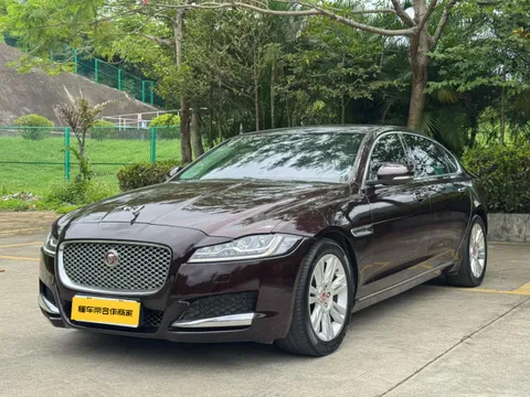 Jaguar XFL