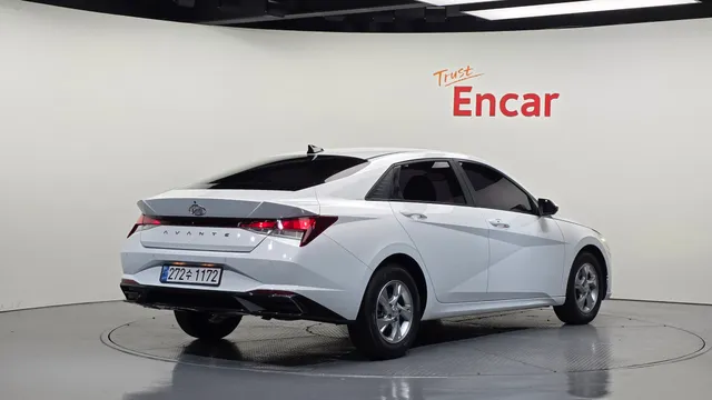 Hyundai Elantra (Avante)
