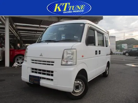 Mitsubishi Minicab Van