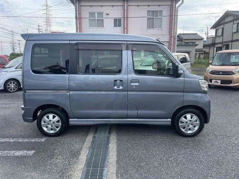 Daihatsu Atrai Wagon