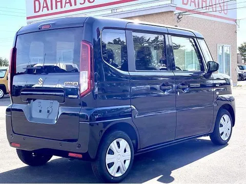 Suzuki Spacia