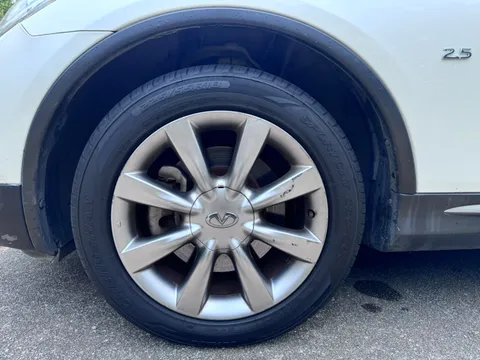 Infiniti QX50
