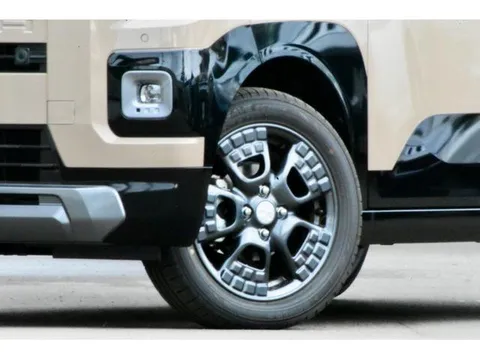 Mitsubishi Delica Mini