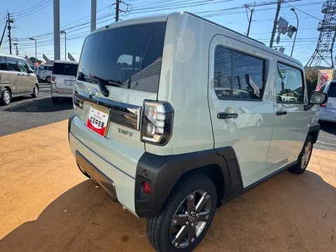 Daihatsu Taft