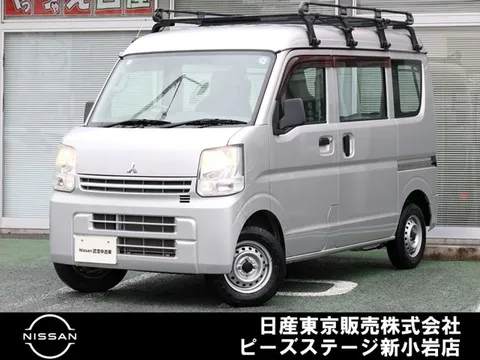 Mitsubishi Minicab Van