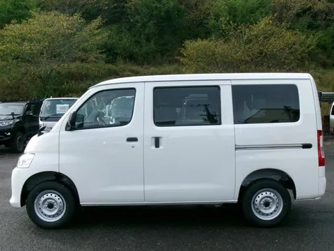 Toyota TownAce Van