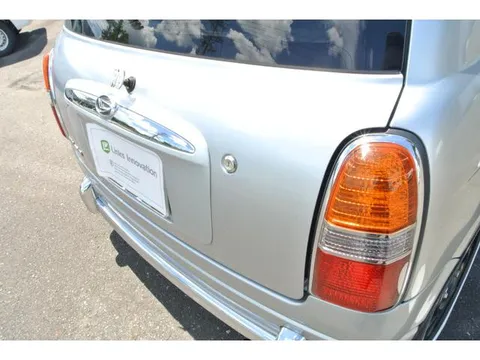 Daihatsu Mira Gino