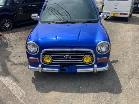 Daihatsu Mira Gino