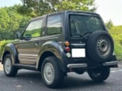 Mitsubishi Pajero JR