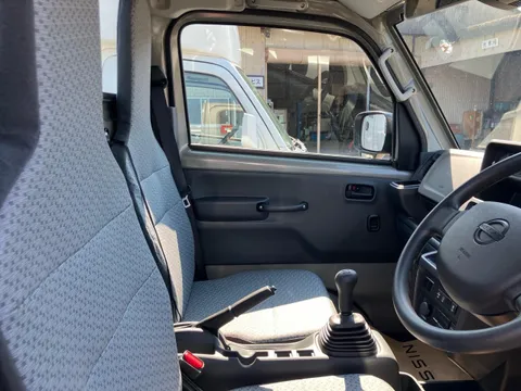 Nissan Clipper Truck