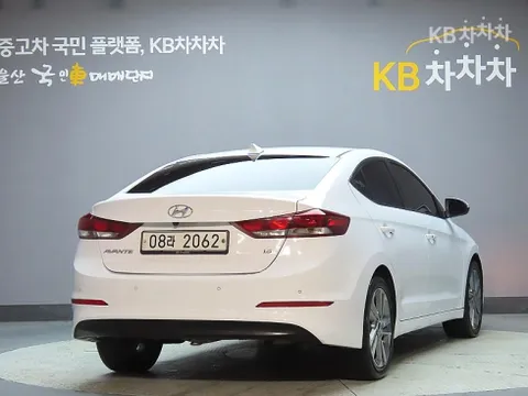 Hyundai Elantra (Avante)