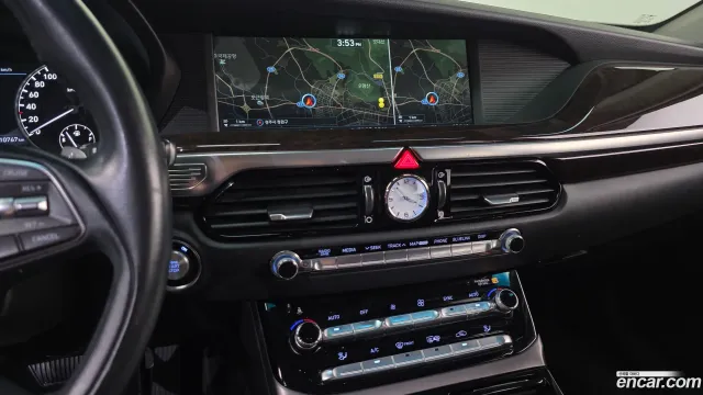 Genesis G90 (EQ900)