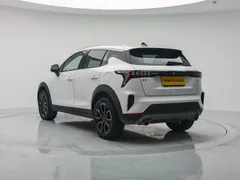 Lynk & Co 06