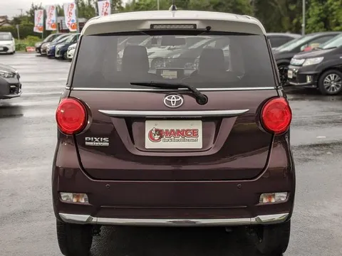 Toyota Pixis Joy