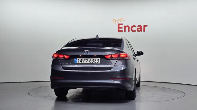 Hyundai Elantra (Avante)