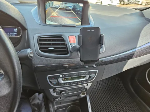 Renault SM3
