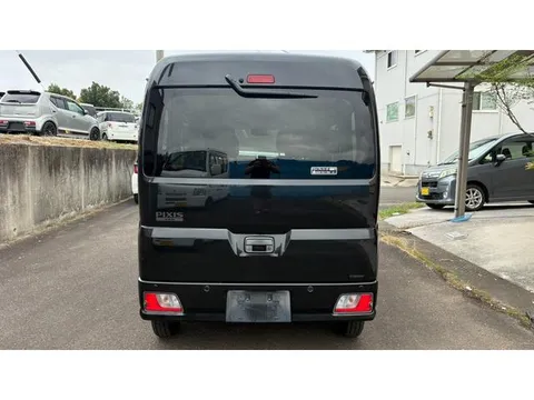Toyota Pixis Van