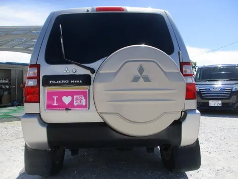 Mitsubishi Pajero Mini