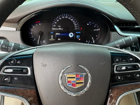 Cadillac XTS