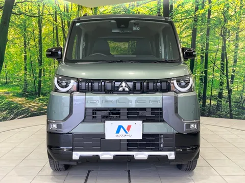 Mitsubishi Delica Mini