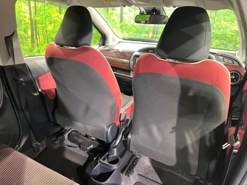 Toyota Yaris (Vitz)