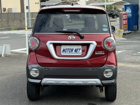 Daihatsu Cast