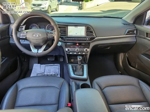 Hyundai Elantra (Avante)