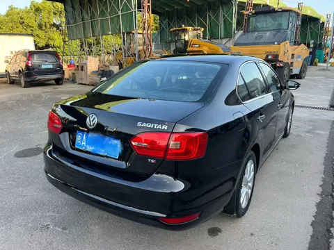 Volkswagen Sagitar