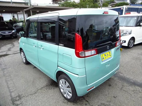 Suzuki Spacia