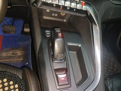 Peugeot 4008