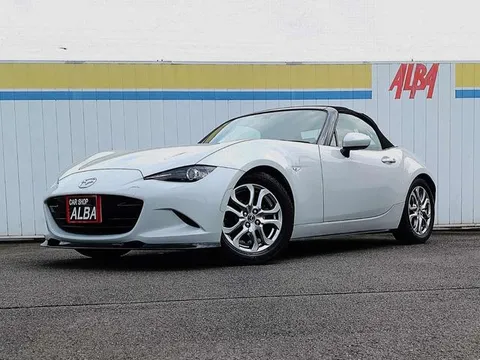 Mazda MX-5 (Roadster)